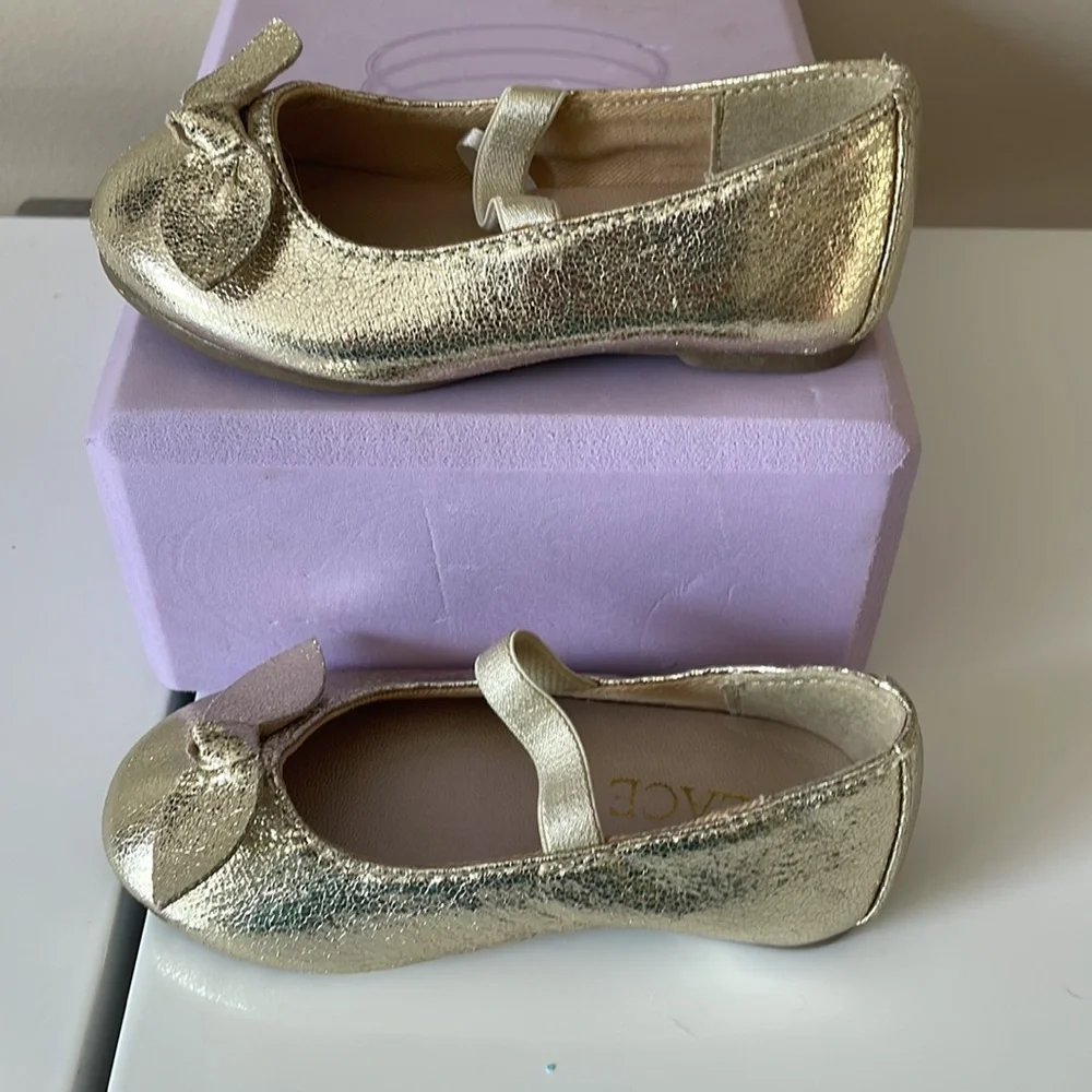 5/$25 Place Gold Shimmer dress shoes Baby Size 5
